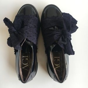 Attilio Giusti Leombruni Black Flats with Navy Bow